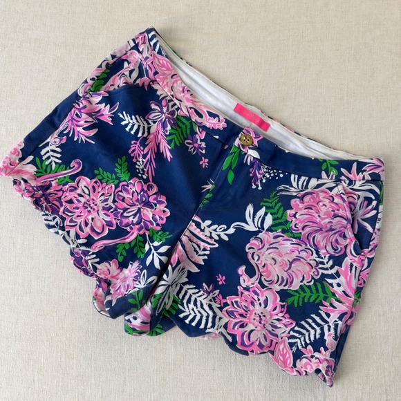 Lilly Pulitzer Pants - Lilly Pulitzer Buttercup Scallop Hem Shorts Navy Blue Floral Print Women Size 12